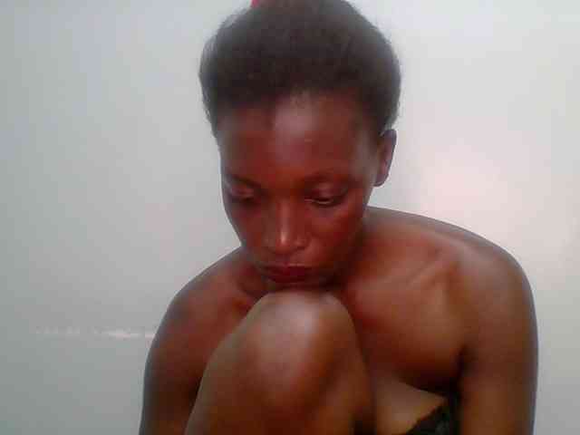 Chocolate-saucy webcam