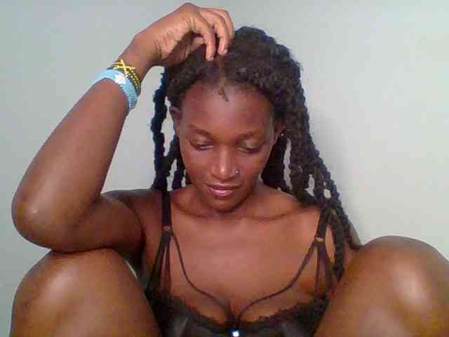 Chocolate-saucy Chocolate-saucy