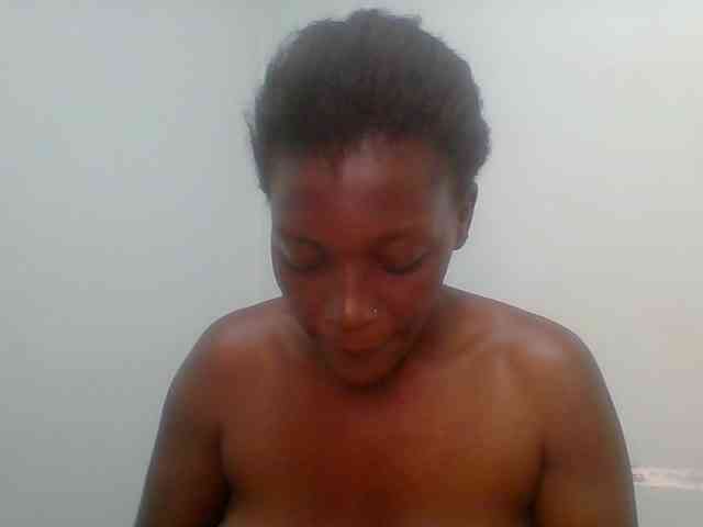 Chocolate-saucy webcam