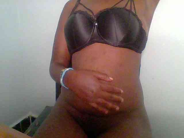 Chocolate-saucy webcam