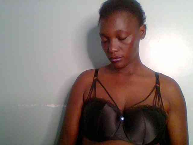 Chocolate-saucy webcam