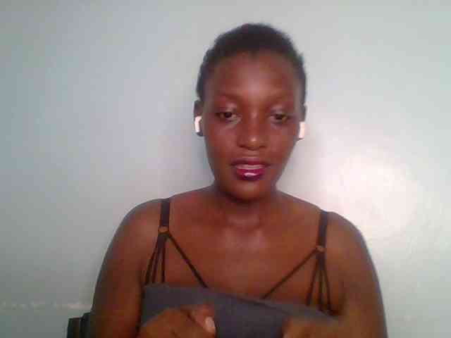 Chocolate-saucy webcam