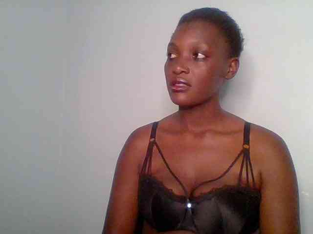 Chocolate-saucy webcam