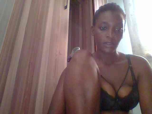 Chocolate-saucy webcam