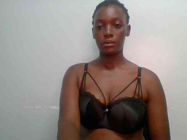 Chocolate-saucy webcam