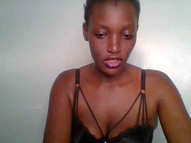 Chocolate-saucy webcam