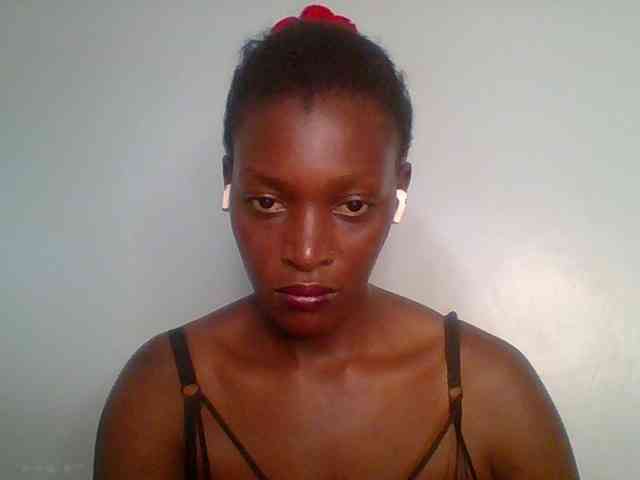 Chocolate-saucy webcam