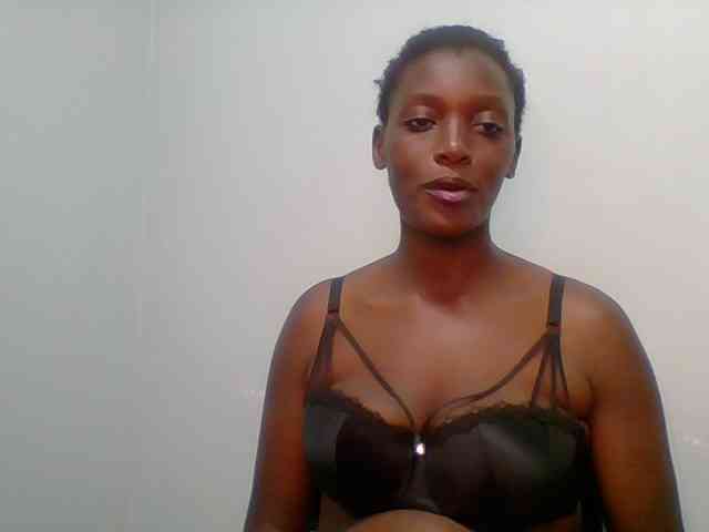 Chocolate-saucy webcam