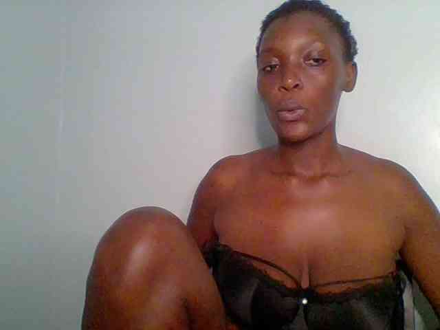 Chocolate-saucy webcam