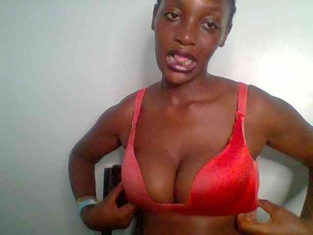 Chocolate-saucy webcam