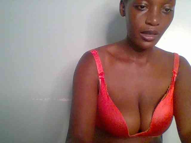 Chocolate-saucy webcam