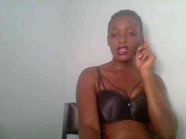 Chocolate-saucy webcam