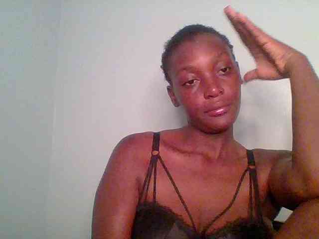 Chocolate-saucy webcam