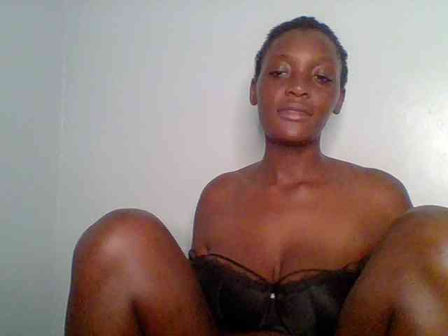 Chocolate-saucy webcam