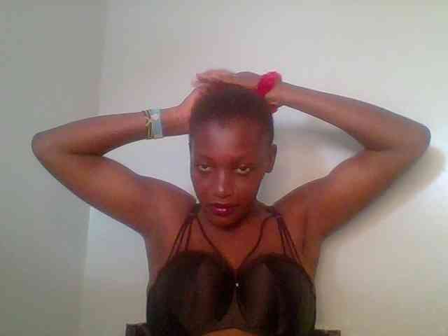 Chocolate-saucy webcam