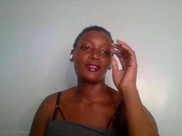 Chocolate-saucy webcam