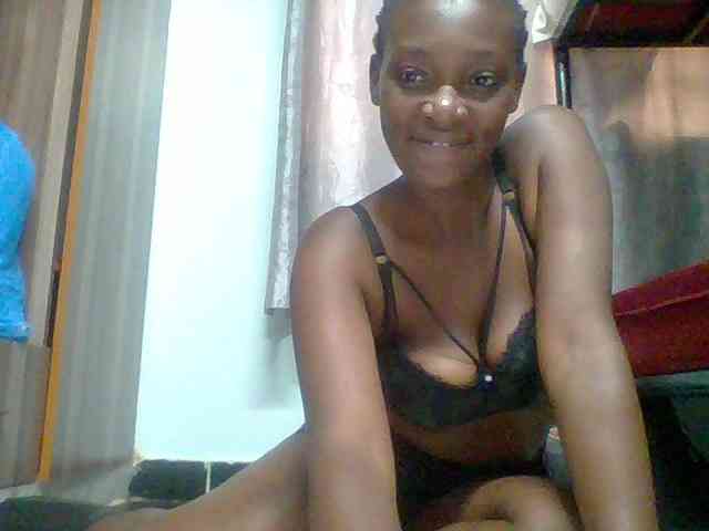 Chocolate-saucy webcam