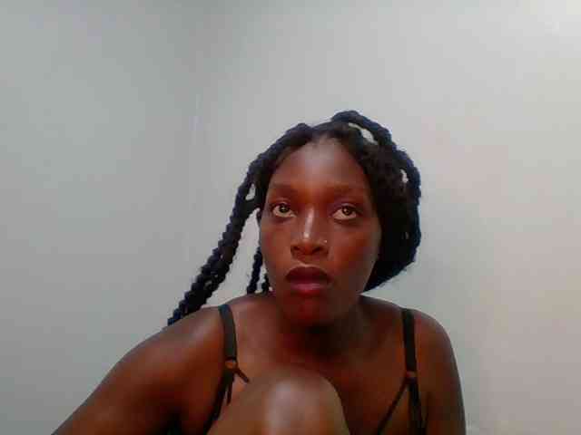 Chocolate-saucy webcam