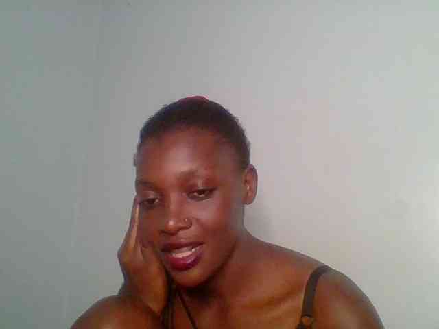 Chocolate-saucy webcam