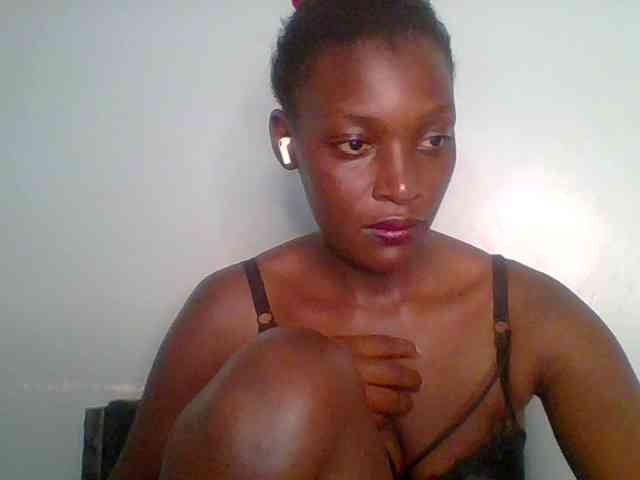 Chocolate-saucy webcam