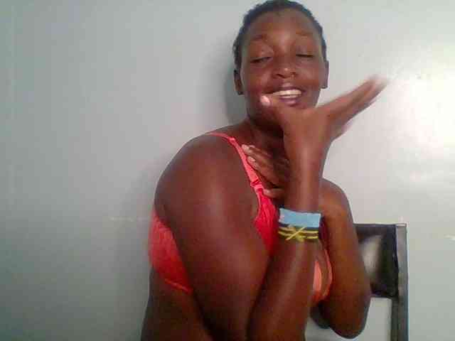 Chocolate-saucy webcam