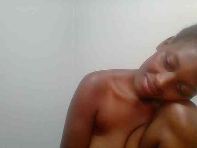 Chocolate-saucy webcam