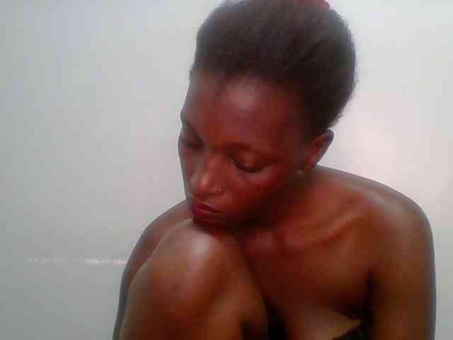 Chocolate-saucy webcam