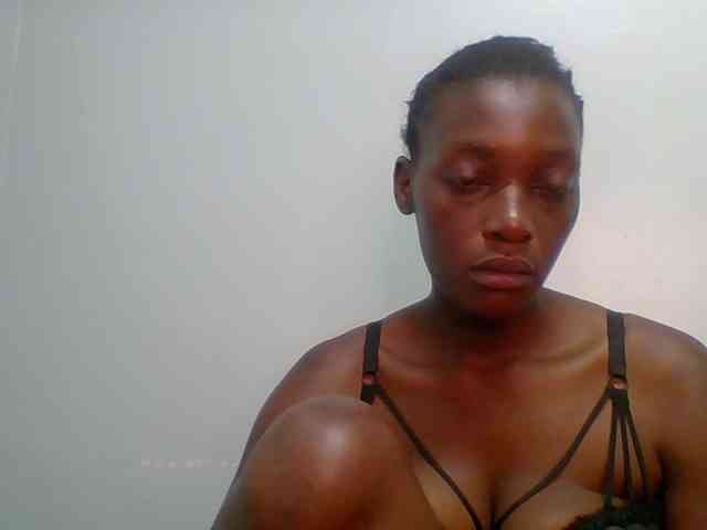 Chocolate-saucy webcam