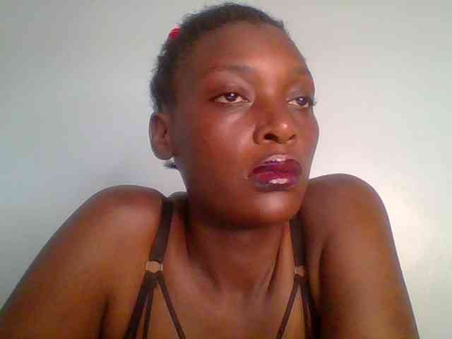 Chocolate-saucy webcam