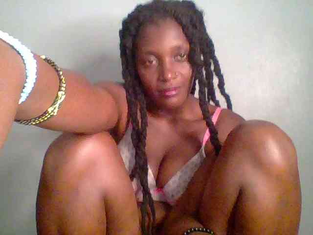 Chocolate-saucy webcam