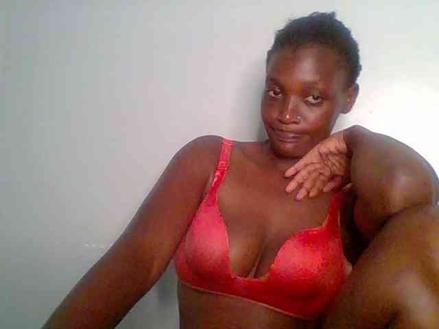 Chocolate-saucy webcam