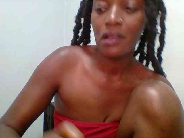 Chocolate-saucy webcam