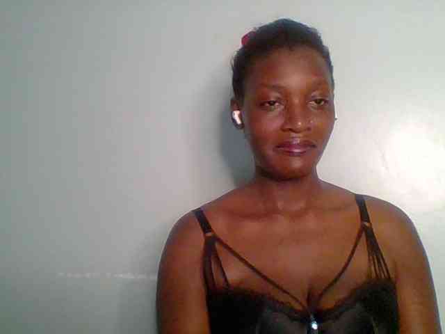 Chocolate-saucy webcam