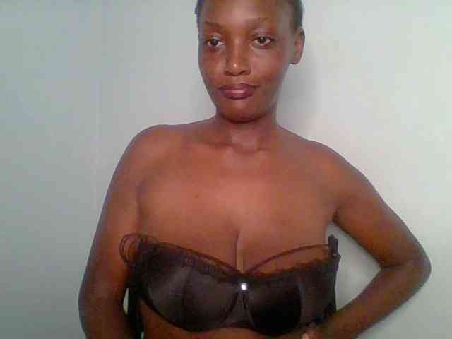 Chocolate-saucy webcam