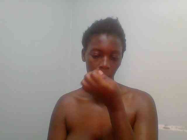 Chocolate-saucy webcam