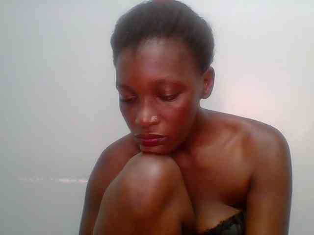 Chocolate-saucy webcam