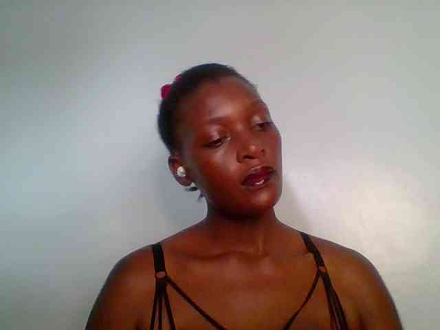 Chocolate-saucy webcam