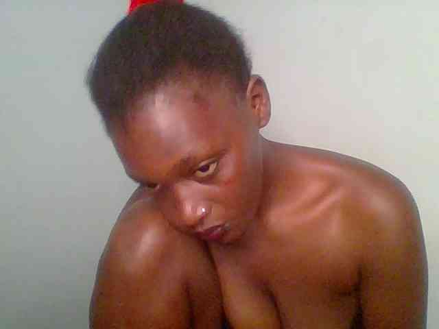 Chocolate-saucy webcam