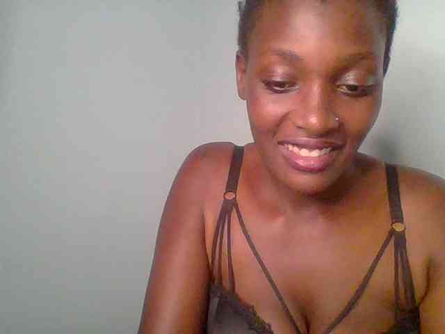 Chocolate-saucy webcam