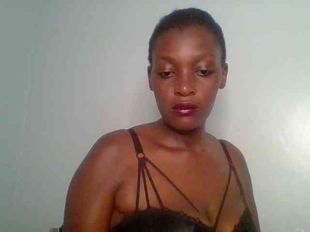 Chocolate-saucy webcam