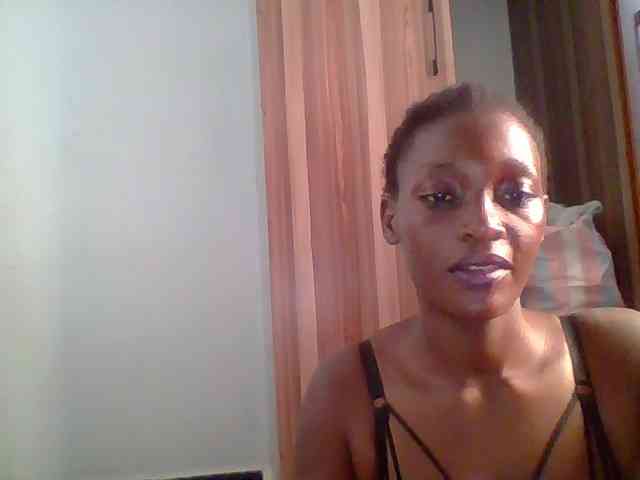 Chocolate-saucy webcam