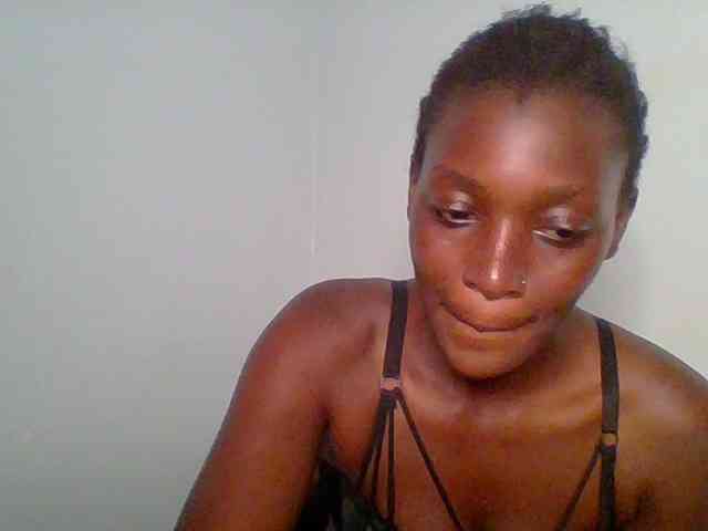 Chocolate-saucy webcam