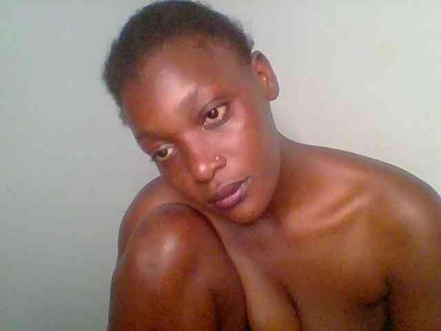 Chocolate-saucy webcam