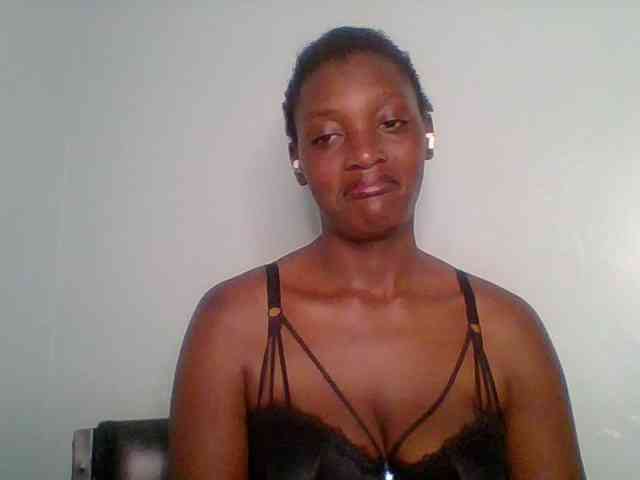 Chocolate-saucy webcam