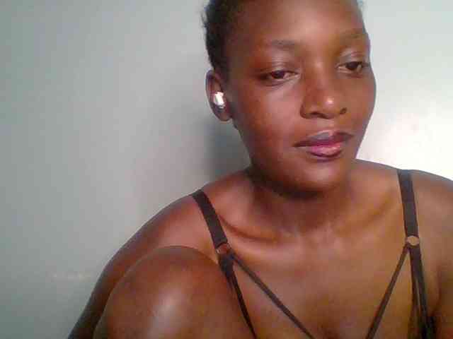 Chocolate-saucy webcam