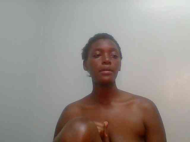 Chocolate-saucy webcam