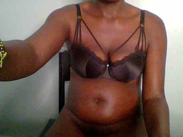 Chocolate-saucy webcam