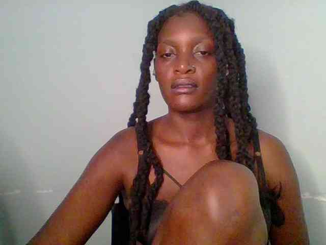 Chocolate-saucy webcam