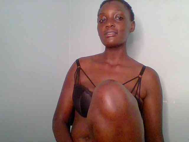 Chocolate-saucy webcam