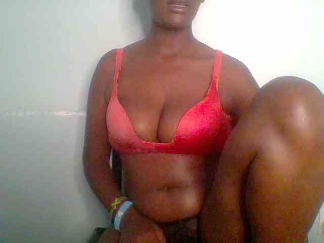 Chocolate-saucy webcam